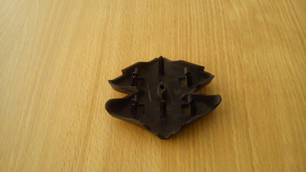 โลโก้ Suzuki ติดกระจังหน้า Suzuki WAGON R