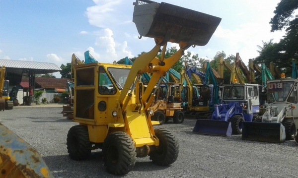 ต้องการขายรถตักล้อยางยี่ห้อTOYOTA-SDT-8รถนอกนำเข้าจากญี่ปุ่น ต้องการขายรถตักล้อยางยี่ห้อTOYOTA-SDT-8รถนอกนำเข้าจากญี่ปุ่น