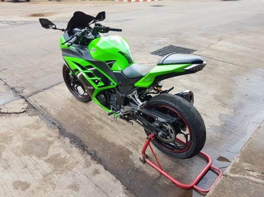 ขายแลกเทิร์น KAWASAKI NINJA300 ABS SPECIAL EDITION ปี2013 สวยๆ มือเดียว บุ่๊คเซอร์วิสครบ ราคา 93500 