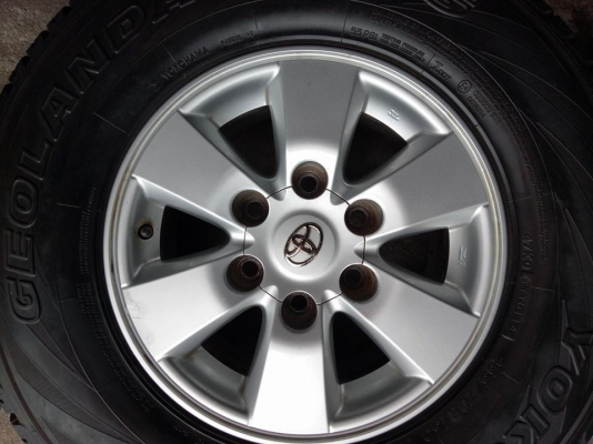 ล้อพีรันเนอร์+น๊อต+255/70/15ปี1014 โยโก=3 บริสโตน=1 ชุด5500บ.โทร.0879050181จัดส่งได้ทั่วไทย