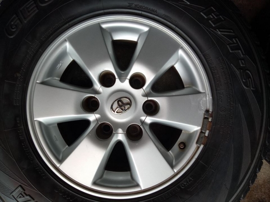 ล้อพีรันเนอร์+น๊อต+255/70/15ปี1014 โยโก=3 บริสโตน=1 ชุด5500บ.โทร.0879050181จัดส่งได้ทั่วไทย