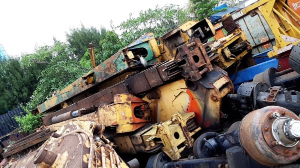 ขายเหมาอะไหล่ เครน-รถบรรทุก