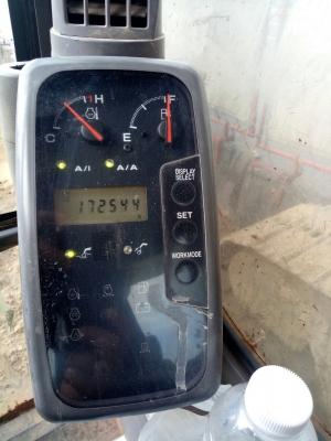 ขายรถขุดฮิตาชิ ZX-1...เล่มทะเบียนพร้อม รถสภาพดีใช้ได้