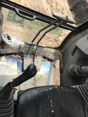 ขายรถขุดฮิตาชิ ZX-1...เล่มทะเบียนพร้อม รถสภาพดีใช้ได้