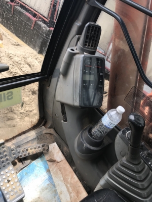 ขายรถขุดฮิตาชิ ZX-1...เล่มทะเบียนพร้อม รถสภาพดีใช้ได้