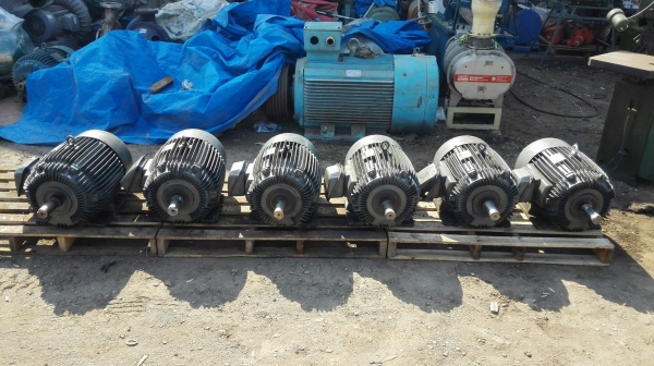 มอเตอร์รอบช้า TECO 20 HP 6 POLE 970 RPM 380V มอเตอร์รอบช้า TECO 20 HP 6 POLE 970 RPM 380V
