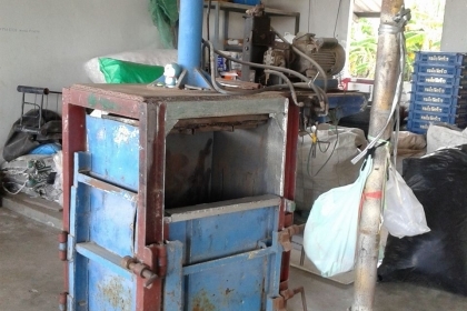 เครื่องอัด ขวด อัดกระดาษ ไฮโดลิก