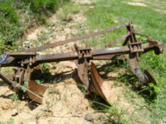 ขาย6640สองเพลา คาราโร่ พร้อมอุปกรณ์3ชิ้น เล่มทะเบียนรถบ้านพร้อมใช้