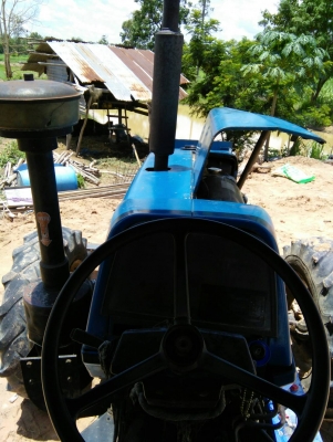 ขาย6640สองเพลา คาราโร่ พร้อมอุปกรณ์3ชิ้น เล่มทะเบียนรถบ้านพร้อมใช้