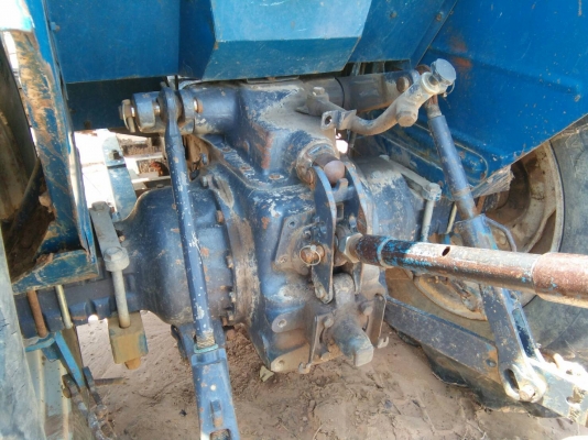 ขาย6640สองเพลา คาราโร่ พร้อมอุปกรณ์3ชิ้น เล่มทะเบียนรถบ้านพร้อมใช้