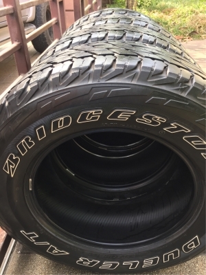 ยาง All Bridgestone 265 65 17 ปี17 ดอกเต็ม ไม่มีปะ ใช้ยาว ราคาไม่แพง