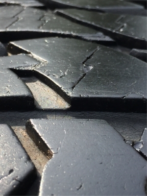 ยาง All Bridgestone 265 65 17 ปี17 ดอกเต็ม ไม่มีปะ ใช้ยาว ราคาไม่แพง