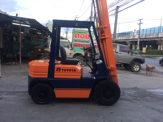 อาร์ ซี เอช โฟรคลิฟท์ ขาย โตโยต้า รุ่น 5 ดีเซล 2.5 ตัน