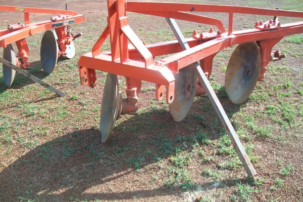 ขายผานบุกเบิกฮุย22X3โครง4ใช่กับรถไถ34ถึง45แรง