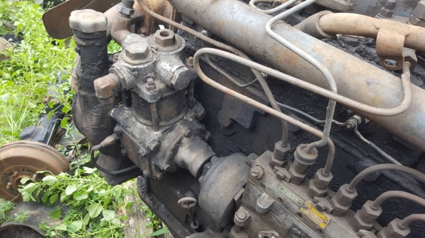 ขาย เครื่องยนต์ HINO 6 สูบ DS70 150 แรงม้า มีปั้มลม ขายตามสภาพไม่มีใบคุมเครื่อง
