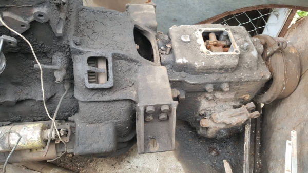 ขาย เครื่องยนต์ HINO 6 สูบ DS70 150 แรงม้า มีปั้มลม ขายตามสภาพไม่มีใบคุมเครื่อง