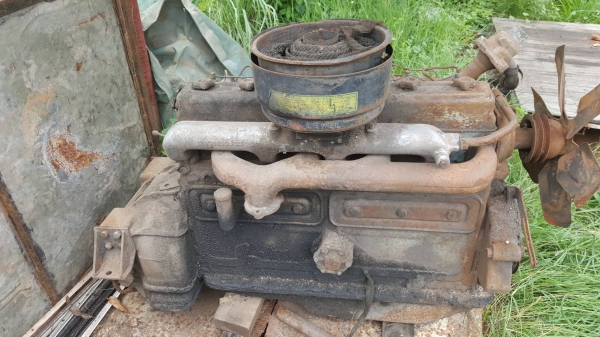 ขาย เครื่องยนต์ HINO 6 สูบ DS70 150 แรงม้า มีปั้มลม ขายตามสภาพไม่มีใบคุมเครื่อง