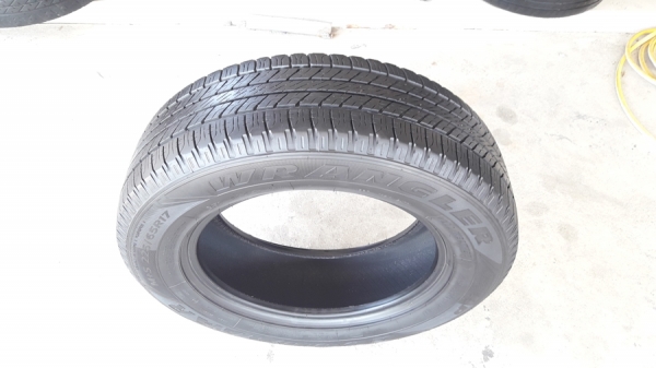 ยาง225/65/17 ปี15 GOODYEAR WRANGLE 4 เส้น ยาง225/65/17 ปี15 GOODYEAR WRANGLE 4 เส้น
