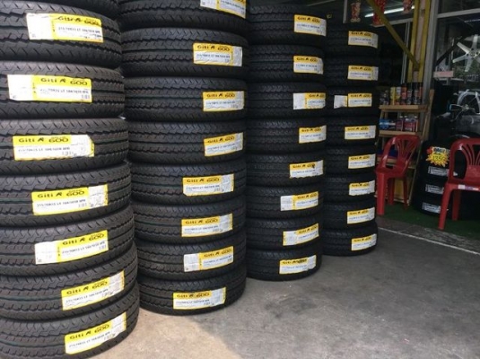 ยางใหม่ ขอบ15 ยี่ห้อ Giti รุ่นVan600 215-70-R15 ยางสำหรับรถกระบะ รถตู้ ยางคุณภาพดี ผ้าใบ8ชั้น ยางใหม่ ขอบ15 ยี่ห้อ Giti รุ่นVan600 215-70-R15 ยางสำหรับรถกระบะ รถตู้ ยางคุณภาพดี ผ้าใบ8ชั้น