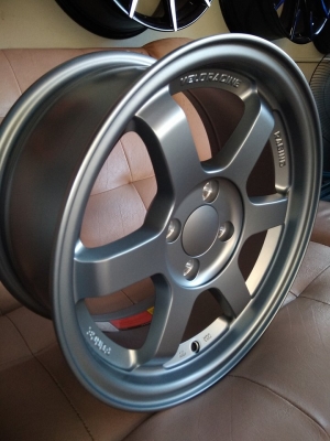 แม็กใหม่ ขอบ 15 ราคา 6900 พร้อมยางไทยปี 18 ราคา 11700 บาท