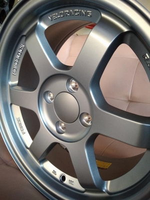 แม็กใหม่ ขอบ 15 ราคา 6900 พร้อมยางไทยปี 18 ราคา 11700 บาท