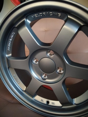 แม็กใหม่ ขอบ 15 ราคา 6900 พร้อมยางไทยปี 18 ราคา 11700 บาท