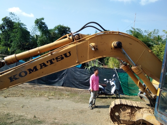 PC 100-3 สภาพเดิมๆพร้อมใช้ 061-7981928 PC 100-3 สภาพเดิมๆพร้อมใช้ 061-7981928