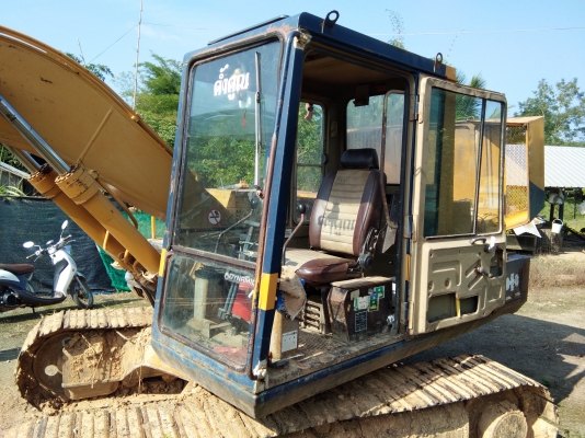 PC 100-3 สภาพเดิมๆพร้อมใช้ 061-7981928 PC 100-3 สภาพเดิมๆพร้อมใช้ 061-7981928