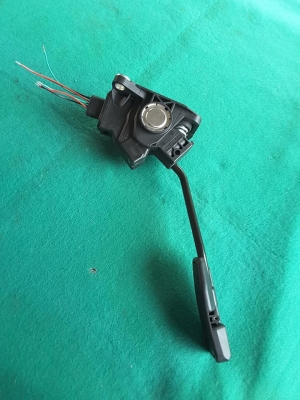 คันเร่ง คันเร่ง