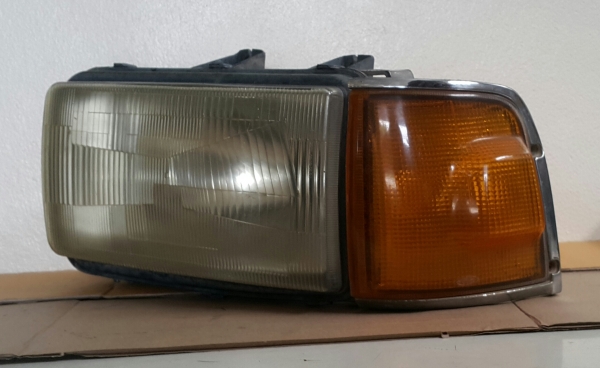 โคมไฟหน้าพร้อมเสื้อไฟเลี้ยว ข้างซ้าย ของ อีซุซุ มังกร