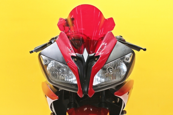 R15 ปี2015 เเต่งเต็มคัน 39,000บ.(ขายเงินสดเท่านั้น) R15 ปี2015 เเต่งเต็มคัน 39,000บ.(ขายเงินสดเท่านั้น)