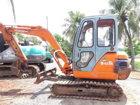 ขายจ้า..HITACHI EX35  -2  เก่านอกแท้  สภาพสวย เดิมๆๆ  มีลายแย๊ก  พรัอมใช้  โทร 089-3818694 จ๊อย..