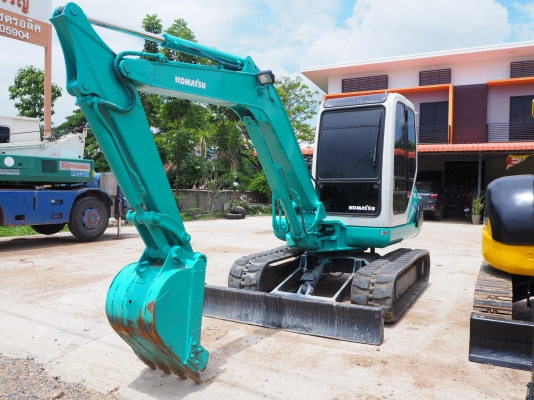 เก่าญี่ปุ่นไม่เคยใช้งานในไทยKOMATSU PC40-7E เก่าญี่ปุ่นไม่เคยใช้งานในไทยKOMATSU PC40-7E