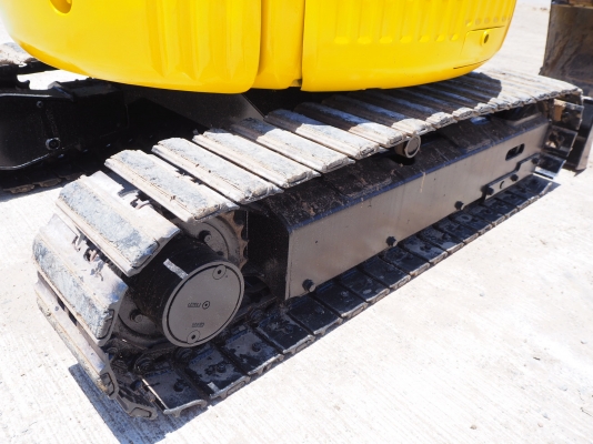 เก่าญี่ปุ่นยังไม่เคยใช้ในไทย KOMATSU PC30UU-3 ปั้มนิ้วคอนโทรลสั้น