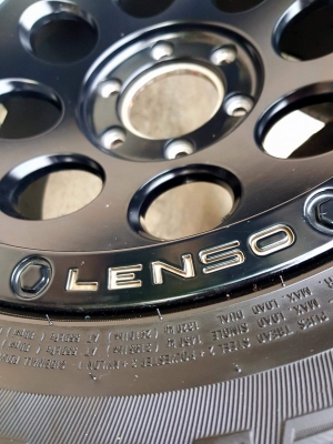 ขายยาง KUMHO MT 265/70/17 พร้อมล้อ LENSO MAX1 17x9 ออฟ 0 สวยๆ