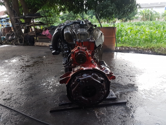 ขายเครื่องยนต์hino ek100ปั่นปูน