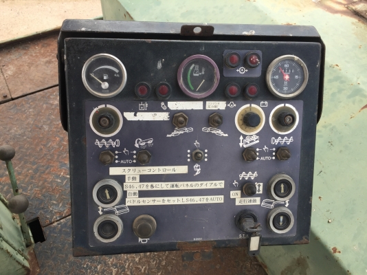 ต้องการขายรถ ปูยางแบบแทค ABG TITAN 411