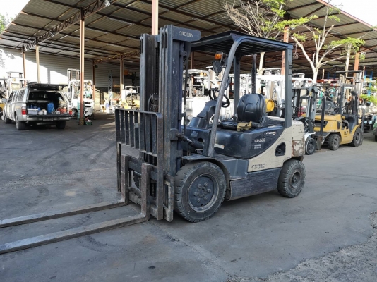 รถยก 3 ตัน เครื่องดีเซล เกียร์ออโต้ เสาสูง 4.75 เข้าตู้ แผงงาสไลด์