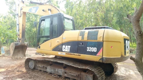 ขายๆๆCAT320กระบอกดำ ช่วงล่างเต็ม เอวแน่น. ไฟฟ้าครบ. เอกสารเล่มทะเบียน  เงินสดลดได้. เงินไมพอ เราจัดให้ สภาพพร้อมใช้ ราคา 1,490,000บาท (โทร)ID (line)084-3923995 (/)099-0035892 ดูรถ  จ.ชัยภูมิ