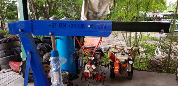 เครนยกเครื่อง 3 T ราคา 7800 บาท