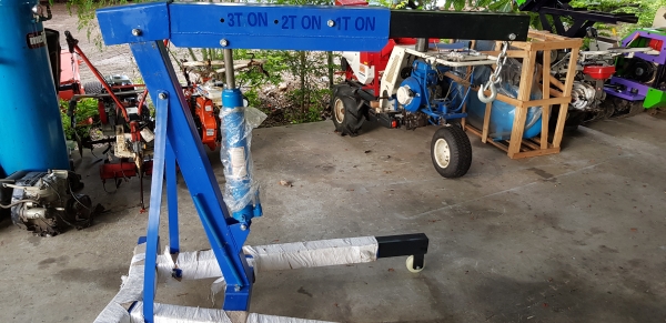 เครนยกเครื่อง 3 T ราคา 7800 บาท