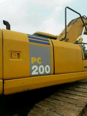 ขายรถขุดแบ็คโค KOMATSU PC200-7 เอกสารครบ ช่วงล่างดี บูมสวยทำงานหมื่น ชม.