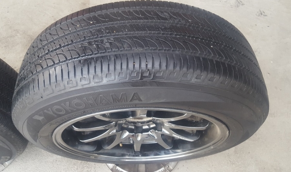 ล้อมือ2 CE28 ขอบ18สีแบล็คโครม 6รู139 พร้อมยาง  4 ล้อ