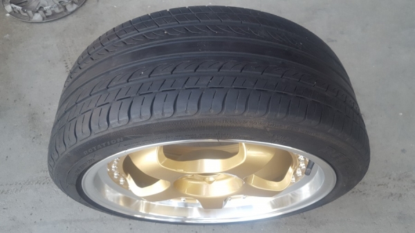 ล้อมือ2 WORK ขอบ18 5รู100 กว้าง8 ET42 พร้อมยาง (ฝากขาย) ล้อมือ2 WORK ขอบ18 5รู100 กว้าง8 ET42 พร้อมยาง (ฝากขาย)