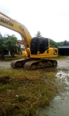 ขายดาวน์รถแบคโฮ KOMATSU PC200-8 ไมล์ 2100 ชม.ขายดาวน์ 400000