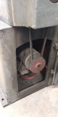 27,000 บ.โทร 083-2000058 LINE ID: line832923 HORIZONTAL MILLING เครื่องกัดแนวนอนจากญี่ปุ่นยี่ห้อ INOUE KOKI เปลี่ยนใส่ใบได้หลายรูปแบบ ให้พร้อมปากกาจับงานบนแท่น