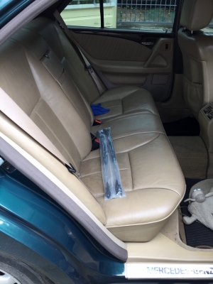 ขายโช๊คค้ำฝากระโปรงหลังรถ TOYOTA รุ่น INNOVA ปี10