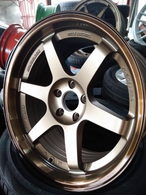 แม็กใหม่ ขอบ 18 ห้ารู สีใหม่ สวยโดนจัย ราคา 10700 พร้อมยาง 15900 บาท