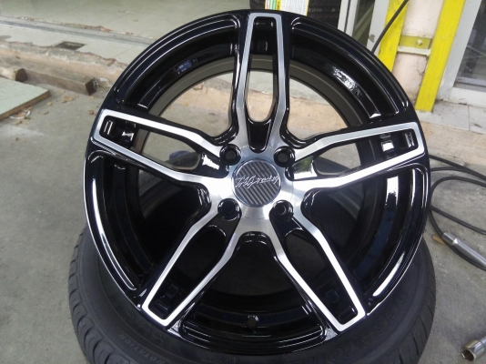 แม็กใหม่ขอบ 15 ราคา 7900 พร้อมยางไทยปี18 ราคา 12900 บาท