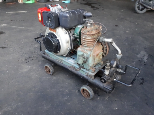 ปั้มลมถังคู่เครื่องยนต์ติดดีเซลนำเข้าจากญี่ปุ่น ปั้มลมถังคู่เครื่องยนต์ติดดีเซลนำเข้าจากญี่ปุ่น